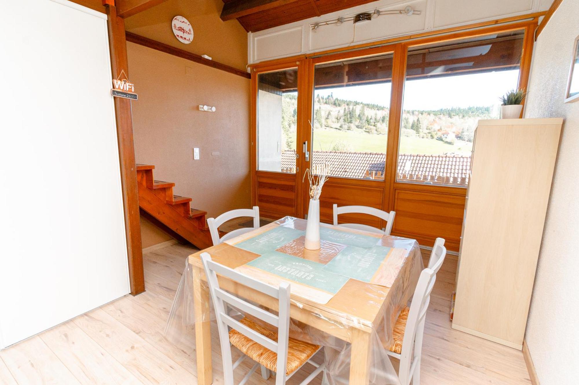 Ferienwohnung Terrasse Des Monts - Duplex Independant De Charme Les Hopitaux-Neufs Exterior foto